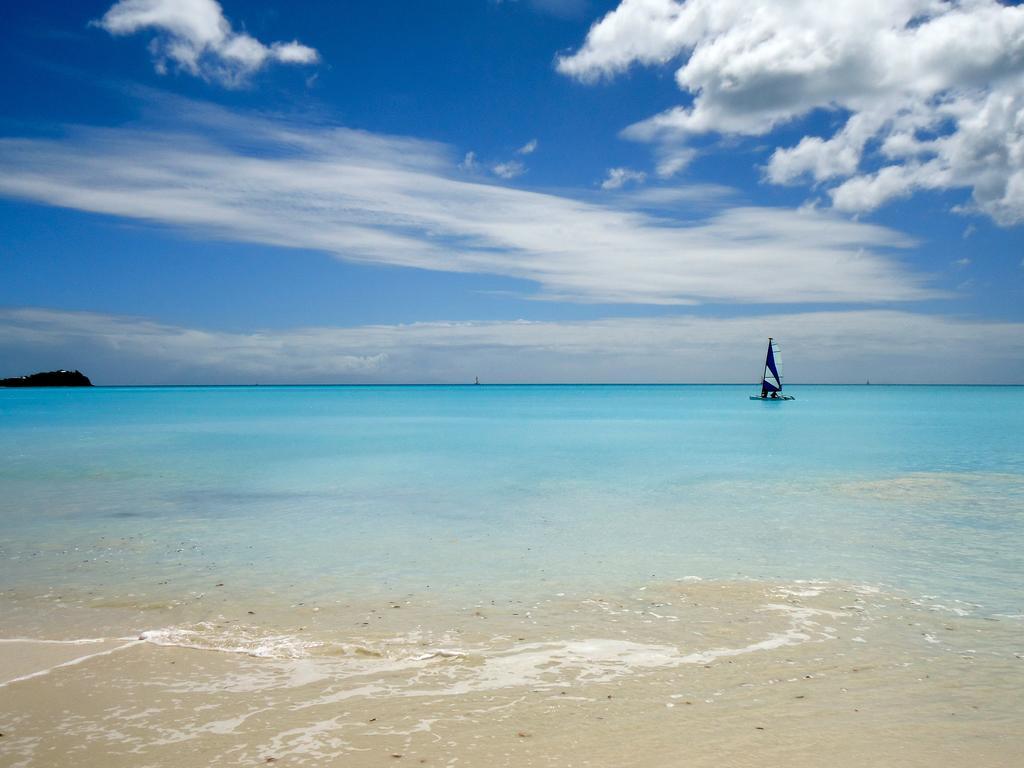 Antigua Chiama Italia Villas Jolly Harbour Exterior foto